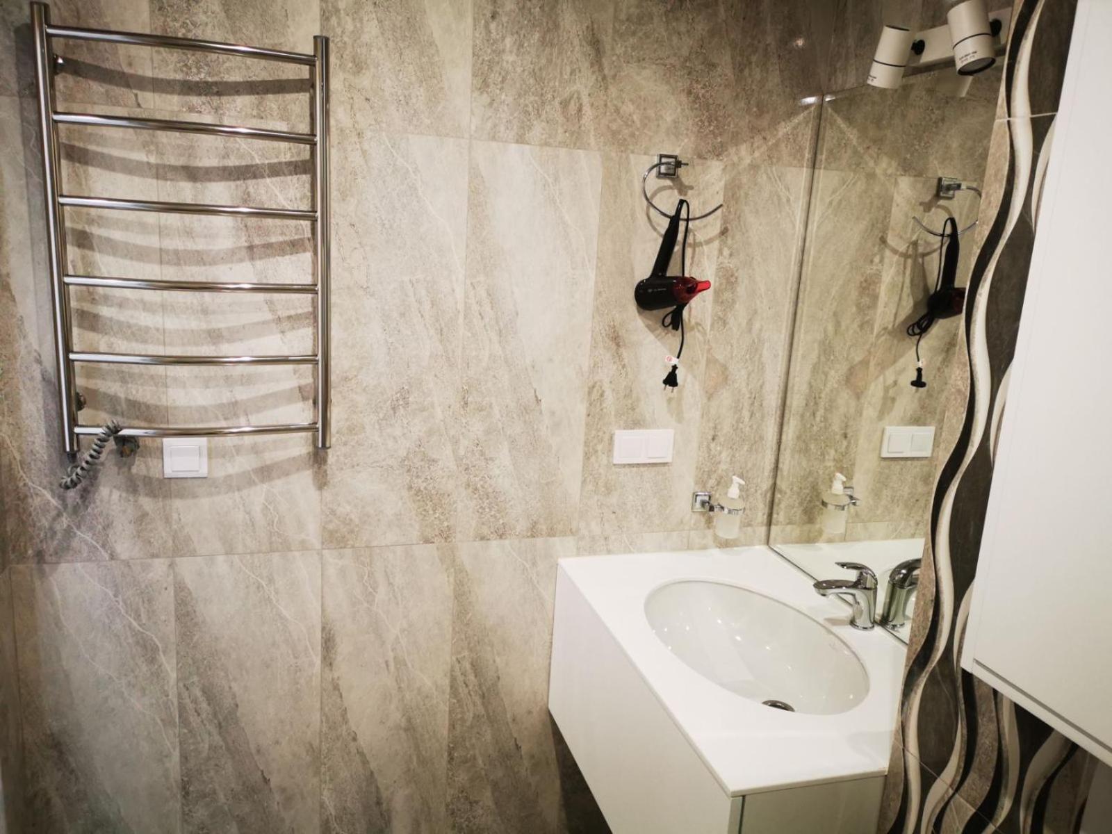 Viktory 5 B, Apartments เคียฟ ภายนอก รูปภาพ